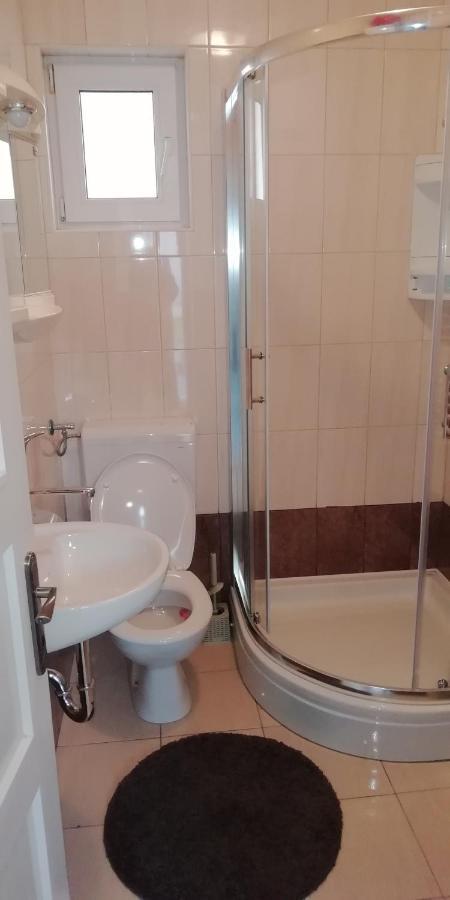 Apartman Luce Оточац Екстер'єр фото